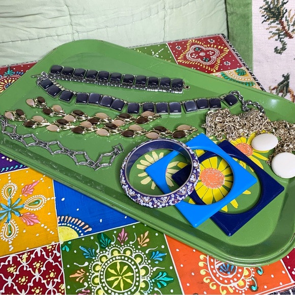 Junk Jewelry Lot - Picture 4 of 7